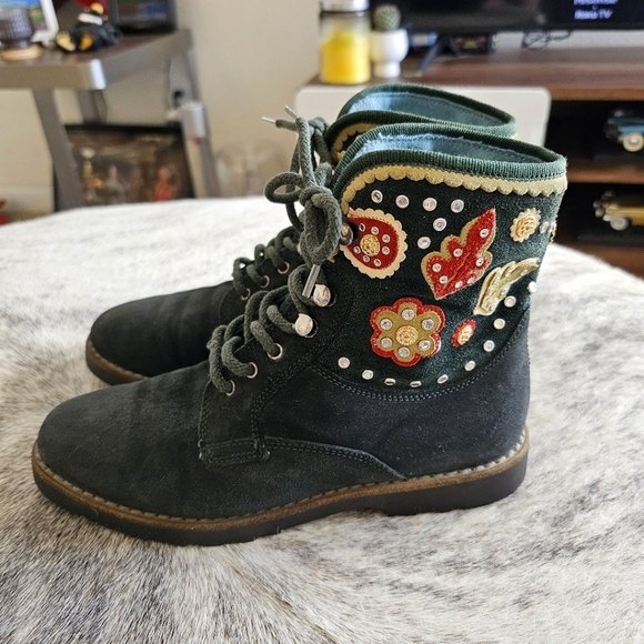 Mariagrazia Ripari Vintage Suede Embroidered Floral Studded Lace Up Boots - Picture 6 of 12